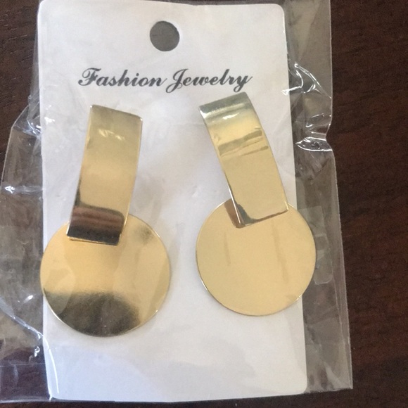 Gold Earrings- 9 pairs, ONE PRICE - Picture 10 of 13